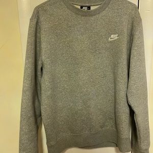 Crew neck men’s small nike hoodie